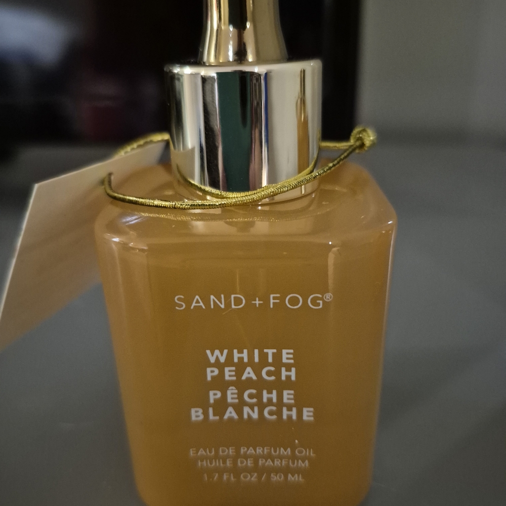 Sand + Fog White Peach